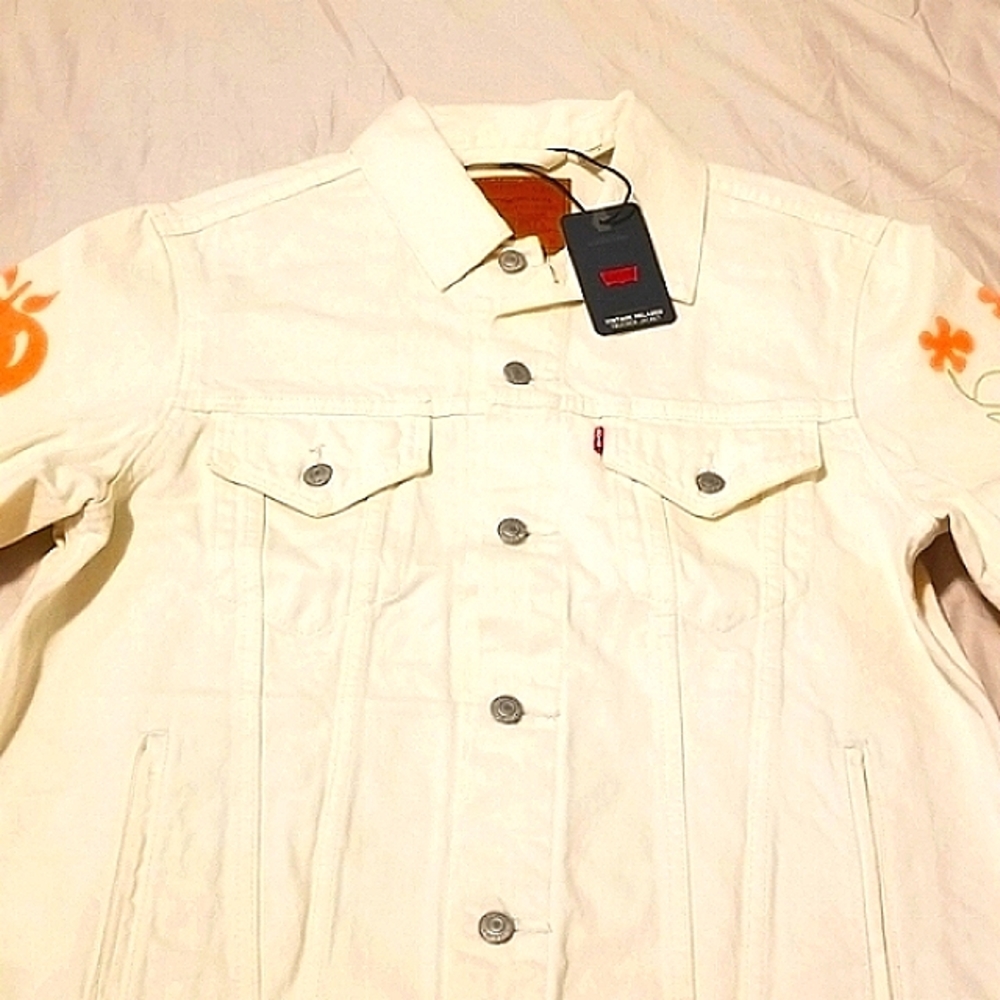 Men's Levi’s Vintage Fit Premium Denim Trucker Jacket "NEW" W/Tags!